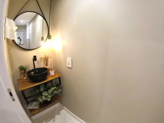 Imagem Apartamento mobiliado com 1 suíte, 2 demi suítes e 1 vaga de garagem em Balneário Camboriú