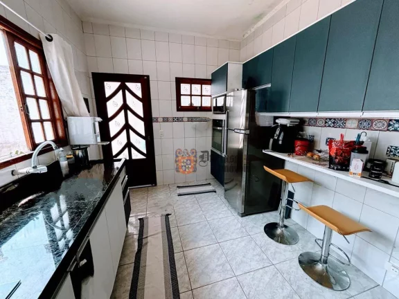 Imagem Sobrado com 3 dormitórios à venda, 182 m² por R$ 800.000 - Pontal de Santa Marina - Caraguatatuba/SP