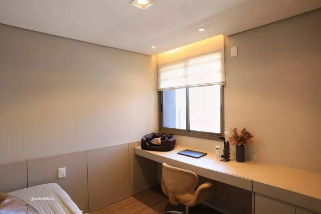 Imagem Localizado no charmoso bairro de Santo Agostinho, este apartamento oferece um estilo de vida confort...