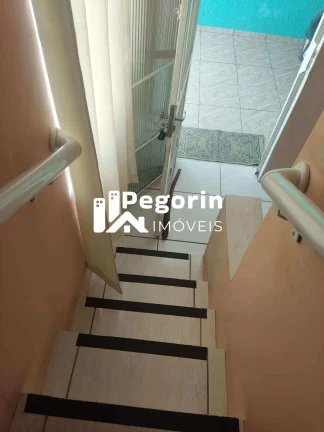 Imagem Sobrado à venda em Colombo, Roça Grande, com 7 quartos, 220m²