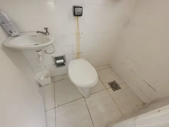 Imagem APARTAMENTO AMPLO, 1ª QUADRA NA PRAIA, COM 3 DOMITÓRIOS, SENDO 1 SUÍTE, 1 VAGA PARA AUTO