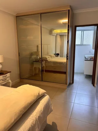 Imagem Amplo apartamento de 3 quartos sendo 1 suite mais 2 vagas com