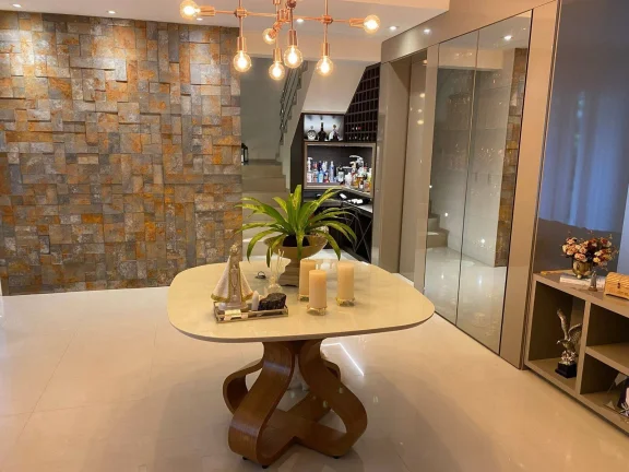 Imagem CASA PARA LOCAÇÃO DE TEMPORADA EM JURERÊ INTERNACIONAL, FLORIANÓPOLIS