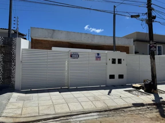 Imagem Casa Ampla com Piscina e Área Gourmet em um dos Bairros que Mais Cresce em João Pessoa!