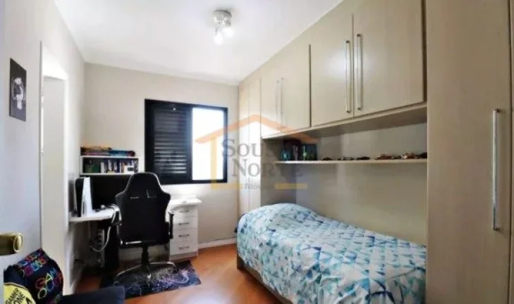Imagem Apartamento à venda em Santana com 140 m², vista panorâmica para a Serra da Cantareira. São 3 su...