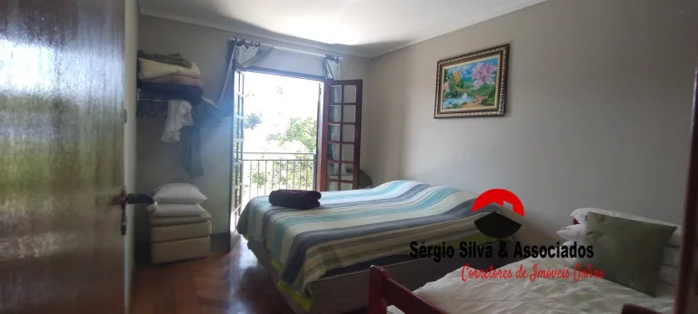 Imagem Casa a Venda na Região da Vila Natal em Campos do Jordão -SP.