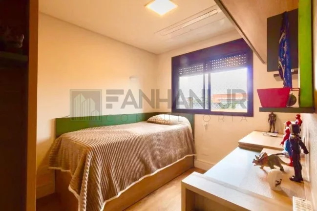Imagem Apartamento de luxo na Vila Progredior, São Paulo-SP: 2 quartos, 2 suítes, 3 salas e 3 vagas de garagem.
