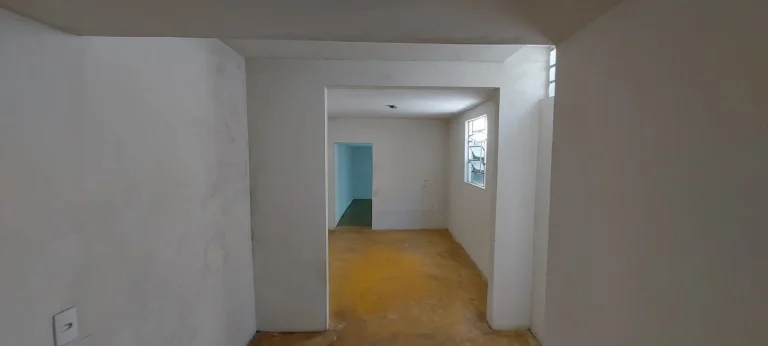 Imagem Casa à venda excelente oportunidade de negócio - Área útil 138 m2 com 2 dormitórios - 1 vaga - Vila