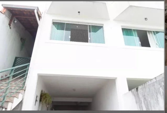 Imagem Sobrado com 3 dormitórios à venda, 196 m² por R$ 890.000,00 - Jardim Flor da Montanha - Guarulhos/SP