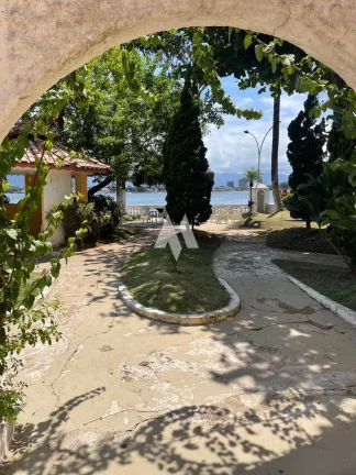 Imagem Casa em condomínio á venda em São Vicente