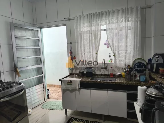 Imagem Apresentamos esta residência elegante e funcional localizada no Jardim Itanguá II, uma região em ...