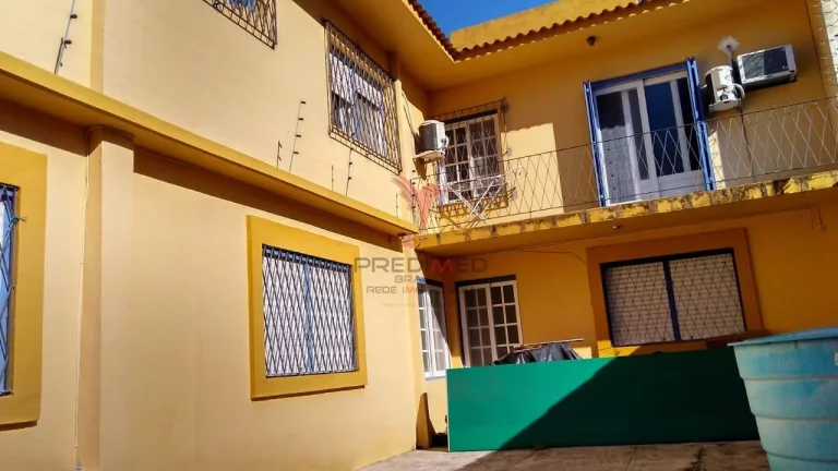Imagem CASA NO CENTRO PRÓPRIO PARA CLINICA OU MORADIA, Sobrado com estacionamento próprio