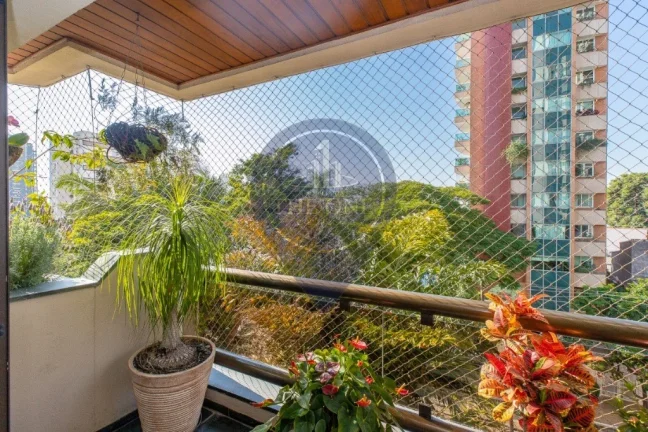 Imagem Apartamento de luxo à venda em Indianópolis, São Paulo-SP: 4 quartos, 3 suítes, 2 salas, 5 banheiros, 3 vagas, 200m².