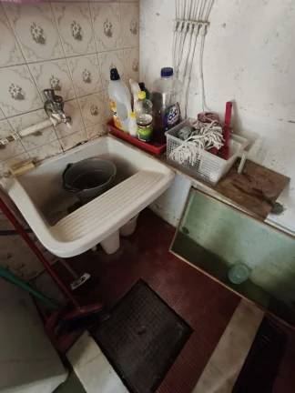Imagem Casa com 2 quartos e com garagem no bairro Engenho Pequeno, São Gonçalo/RJ