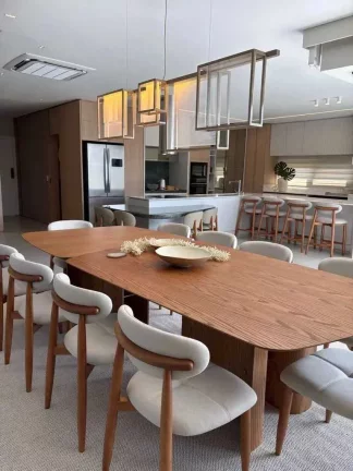 Imagem Casa alto padrão em condomínio fechado, 4 suítes sendo 1 master e 4 vagas, em Camboriú/SC