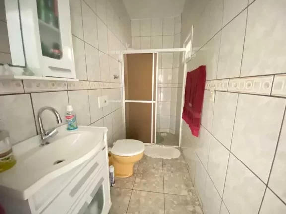 Imagem Casa com 4 dormitórios sendo 1 suíte e 5 vagas de garagem com piscina privativa - Balneário Camboriú