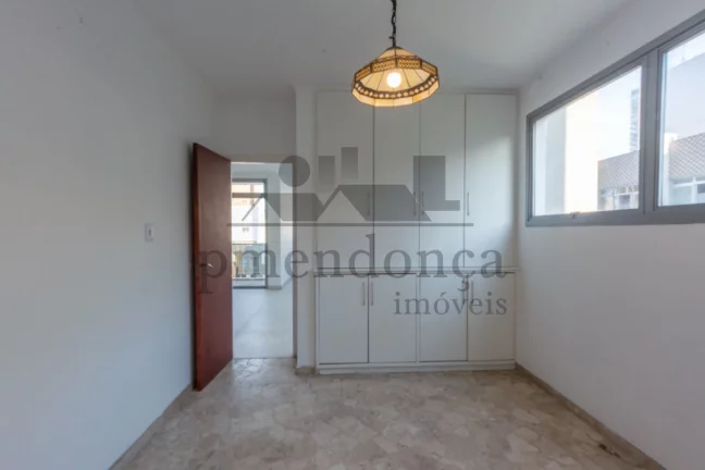 Imagem Higienópolis, Apartamento com 3 dormitórios (1 suíte) e 2vagas, 230m² ao lado Metrô