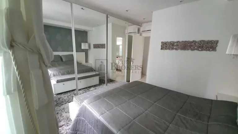 Imagem Apartamento com 3 suítes para locação anual em Balneário Camboriú.