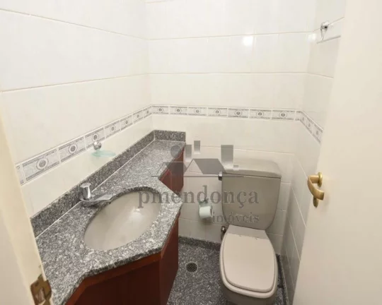 Imagem Ótimo apartamento em perfeitas condições, com fino acabamento em mármore travertino, repleto de ...
