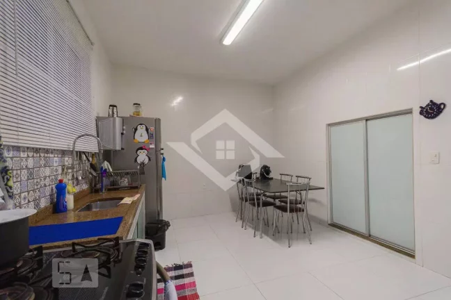 Imagem CASA TRIPLEX EM CONDOMÍNIO TAQUARA ACEITA FINANCIAMENTO BANCÁRIO