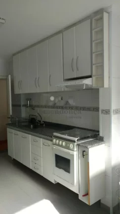 Imagem Apartamento em excelente estado de conservação. Amplo living para 2 ambientes, lavabo, 3 dormitór...