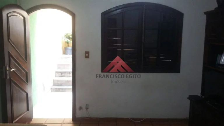 Imagem Casa com 3 dormitórios à venda por R$ 220.000,00 - Rocha - São Gonçalo/RJ