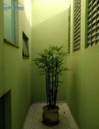 Imagem SOBRADO 3 DORMITÓRIOS COM 1 SUÍTE - VILA GILDA - SANTO ANDRÉ