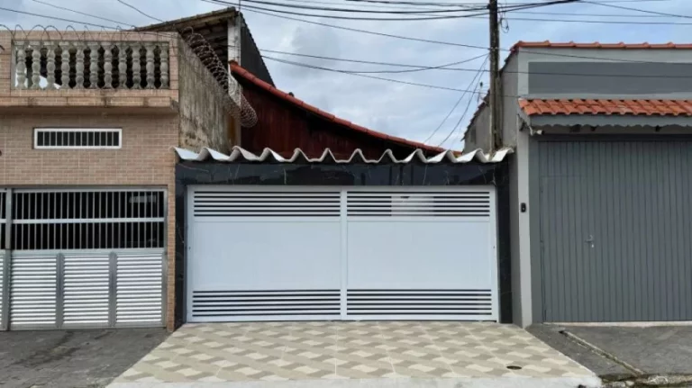Imagem CASA COM 90 m² - TUPI - PRAIA GRANDE SP