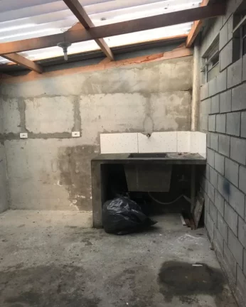 Imagem galpão com 250 m2, com pé direito de 7 m FL26