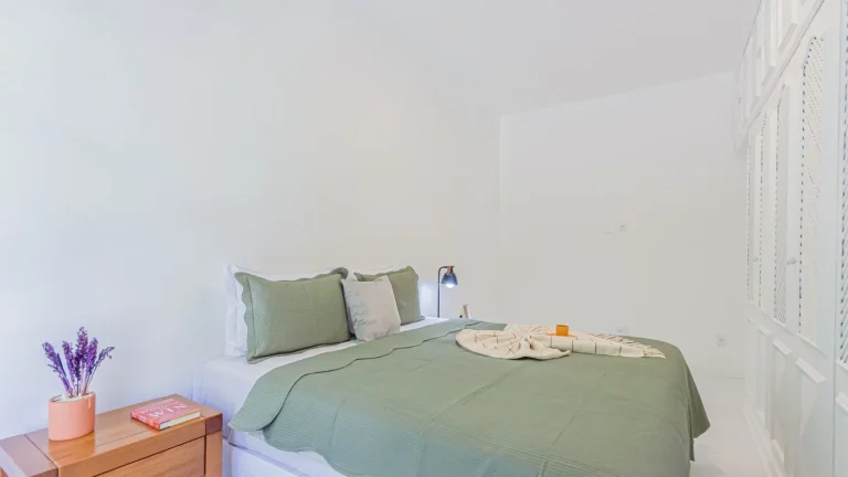 Imagem Apartamento Lagoa - 119M², 3 Dorms, 1 Suíte, 1 Vaga Demarcada, Churrasqueira, Academia, Salão de Festas e Jogos, Brinquedoteca, Quadra.