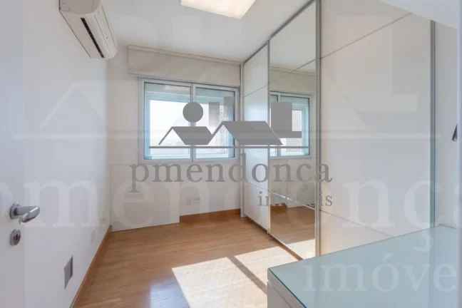 Imagem Apartamento com 146m², face norte, em andar alto com vista incrível para o Parque da Água Branca .