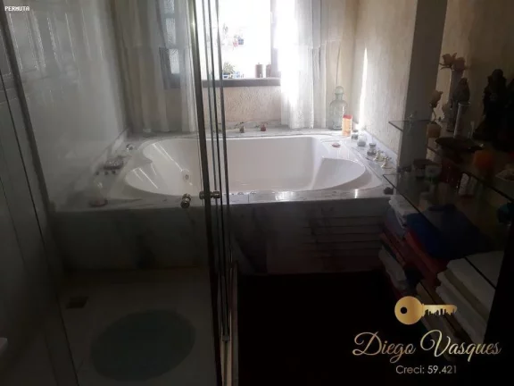 Imagem Casa para Venda em Teresópolis / RJ no bairro Parque do Imbui