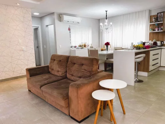 Imagem Casa à Venda, 06 Dormitórios(2 suítes), 165m2, Vaga, Trindade - Florianópolis/SC