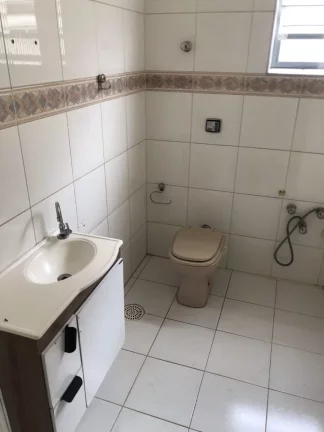 Imagem Sobrado com 4 quartos e 2 vagas de garagem, em São Miguel.