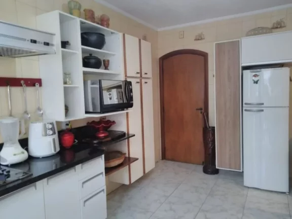 Imagem Casa com 6 dormitórios à venda, 371 m² por R$ 1.600.000,00 - Biritiba - Poá/SP