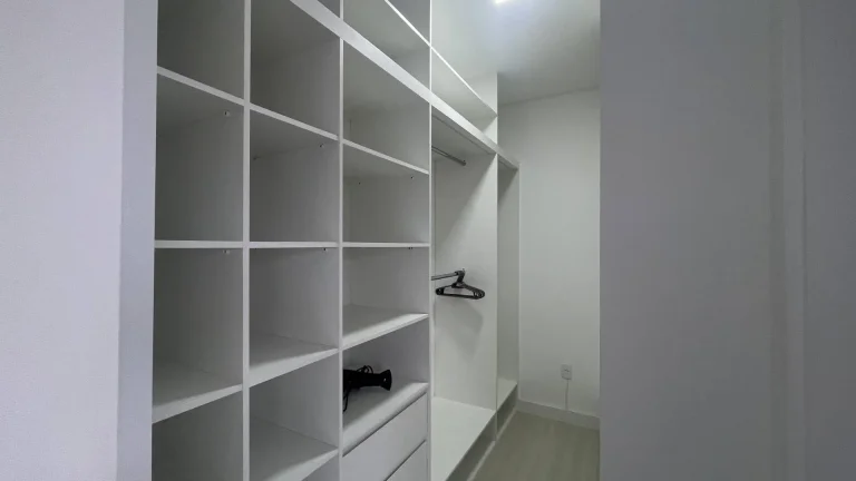 Imagem Apartamento 3 dormitórios locação anual em Canasveiras