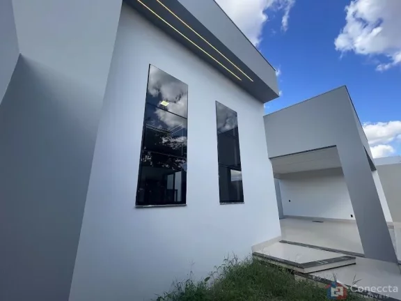Imagem Casa de Alto Padrão à Venda em Patos de Minas – 3 Quartos, 2 Suítes, Vista para Reserva e Automação Completa