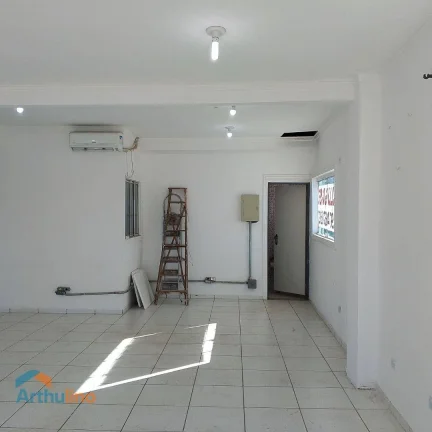 Imagem Sala comercial 120m² para alugar, por R$ 2.900/mês - Centro - Cotia/SP