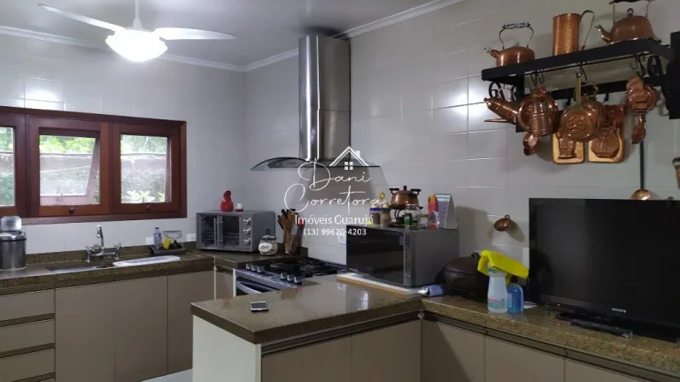 Imagem Casa venda ou locação condomínio Granville, Guarujá-SP: 5 quartos, 2 suítes, 2 salas, 5 banheiros, 4 vagas e 588m². Venda ou locação!