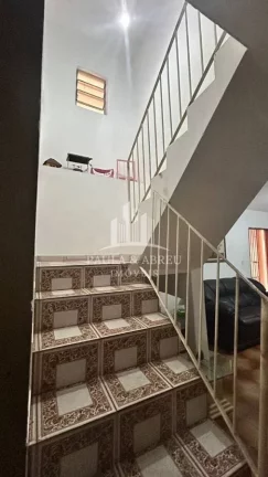 Imagem Sobrado 125m², 3 Dormitórios, 2 Banheiros, 2 Vagas, Churrasqueira, Financia, divisa Santo André e Pq São Vicente no Jardim Araguaia, Mauá-SP