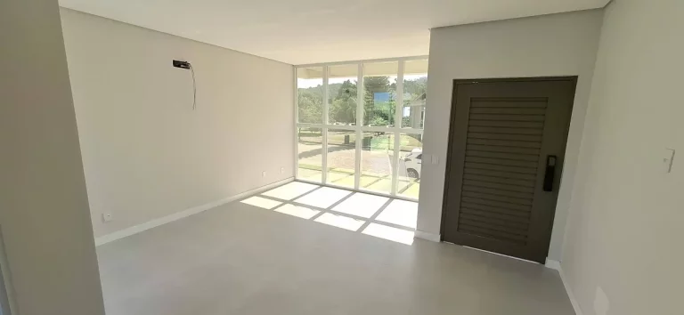 Imagem Casa à Venda, 250m2, 3 Suítes, Florianópolis/SC