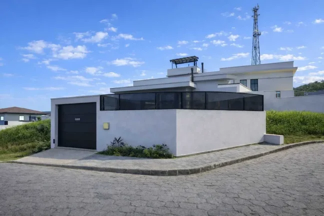 Imagem Casa com 2 dormitórios sendo 1 suíte e 1 vaga de garagem em Gov Celso Ramos/SC
