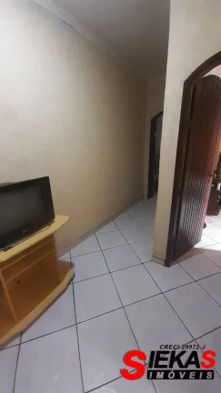 Imagem Imperdível: Casa à venda na zona Leste de São Paulo, com 3 quartos, 1 suíte e 6 vagas de garagem!