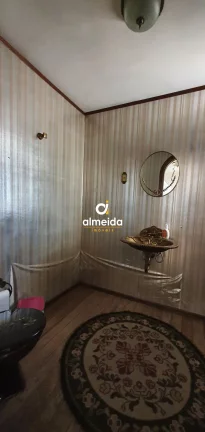 Imagem Casa 4 dormitórios à venda Centro Santa Maria/RS