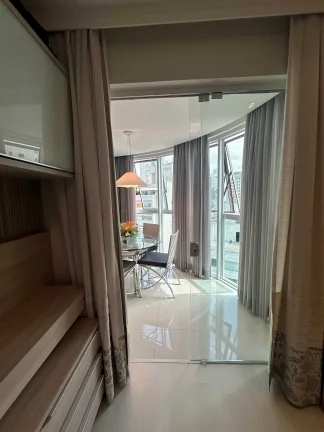Imagem Apartamento alto padrão com 3 suítes e 4 vagas de garagem em - Balneário Camboriú/SC