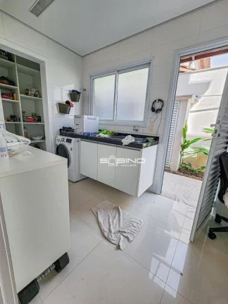 Imagem Belíssima casa à venda na Riviera de São Lourenço - Bertioga SP | 5 Dormitórios | 5 Suítes | 390 m² de área útil.