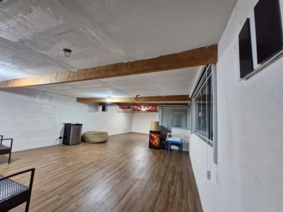 Imagem Sobrado à venda em São Paulo, Conjunto Residencial Vista Verde, com 3 quartos, 250m²