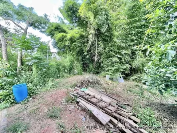 Imagem Lote Bolsão FECHADO no Miolo da Granja Viana!