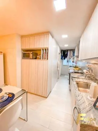 Imagem Cobertura Duplex com 300m², 4 suítes sendo 2 canadenses, 5 vagas de garagens soltas.