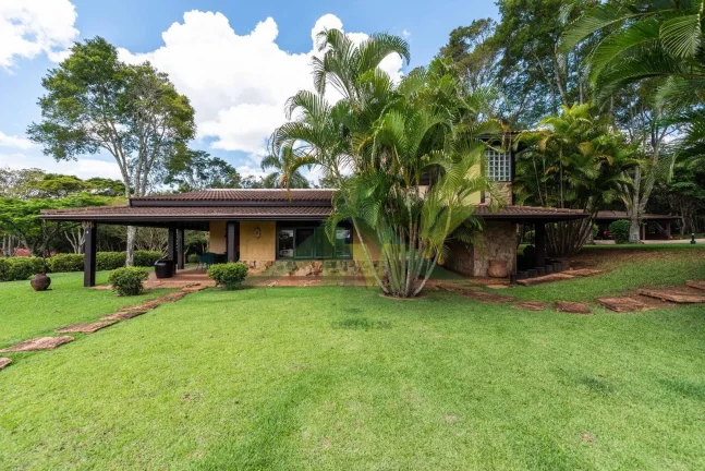 Imagem Propriedade Excepcional em Piracaia: Luxo e Natureza ao Seu Alcance
